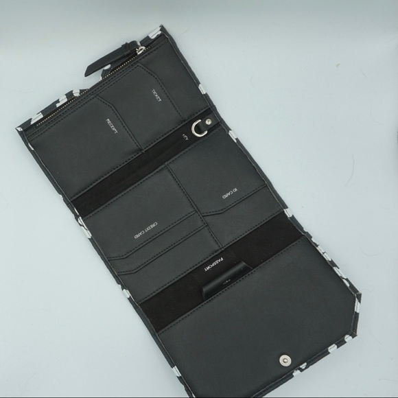 Winners Travel Wallet - Picture 3 of 3